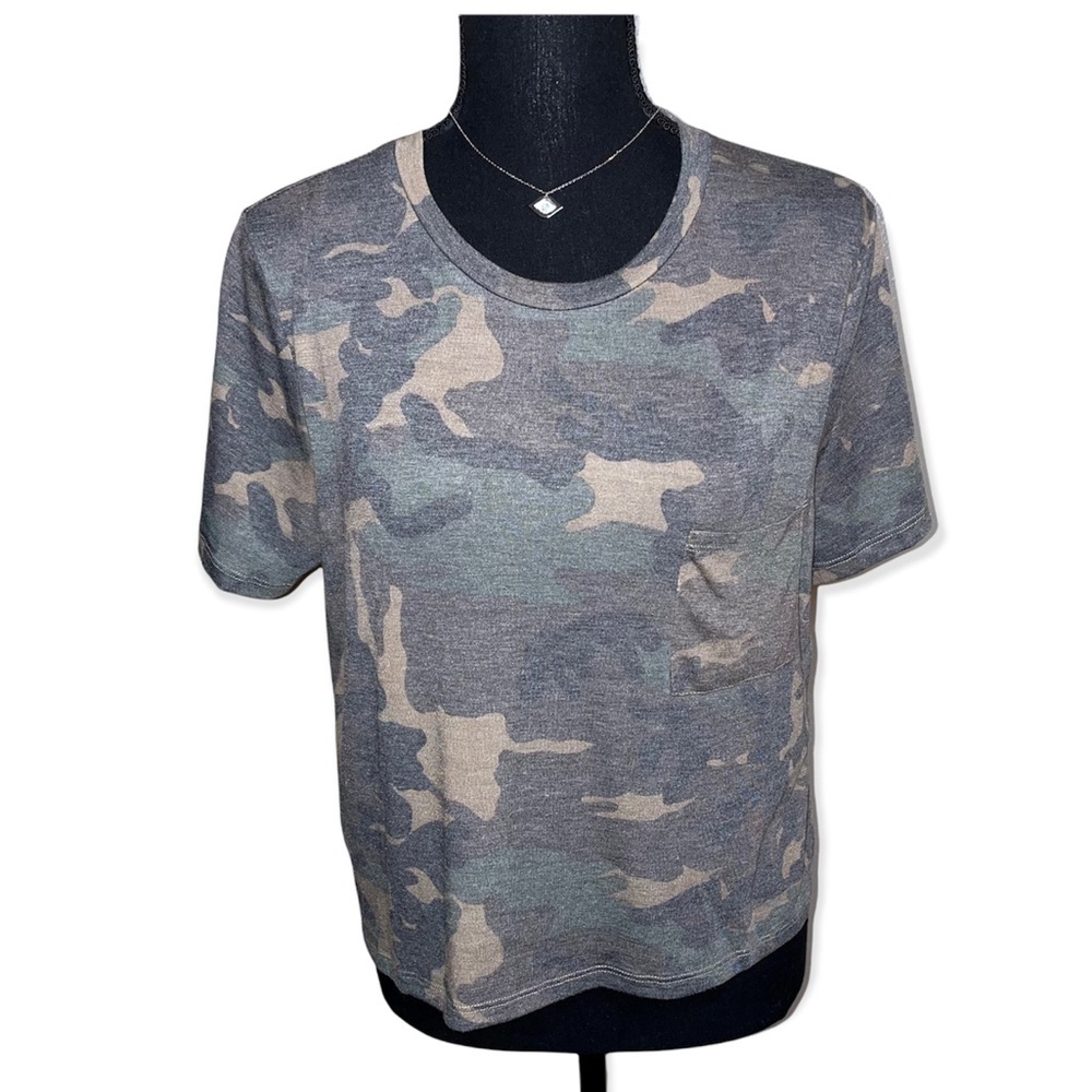 Camo green crop top